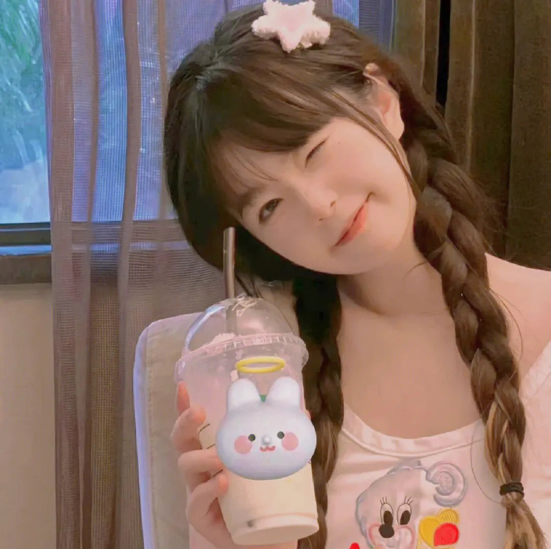 淫妇春心